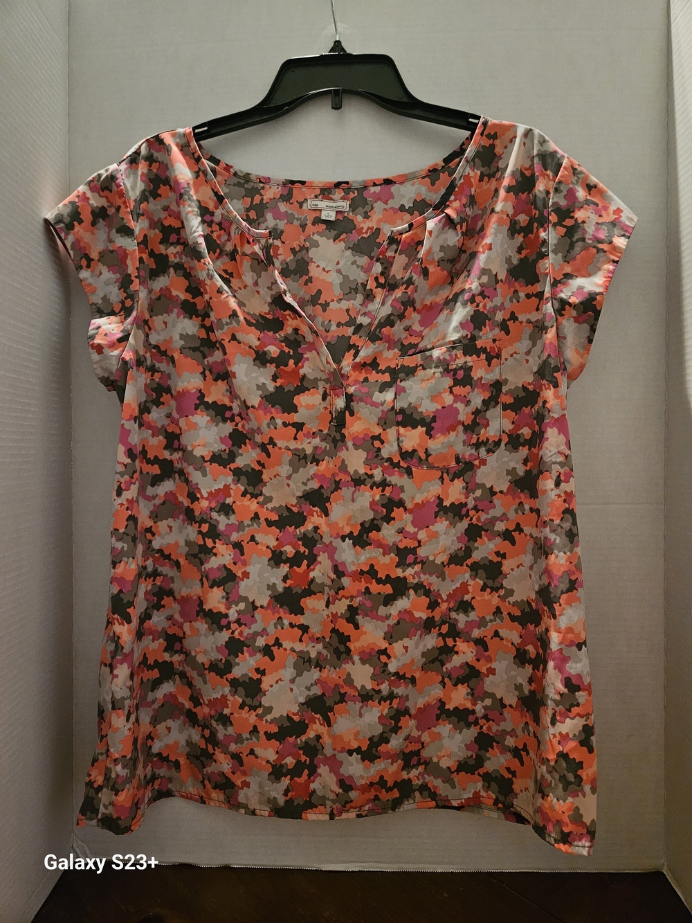 GAP Multicolor Floral Camo Short Sleeve Blouse